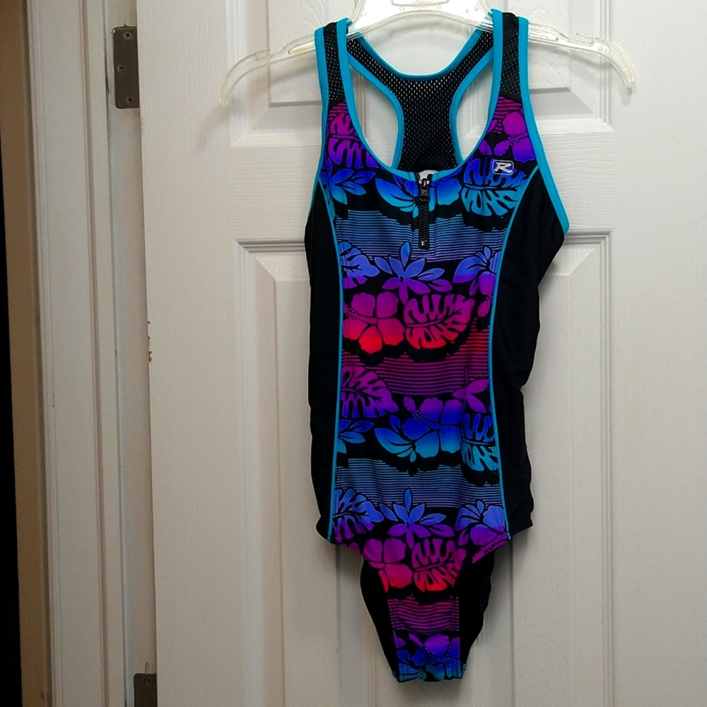 Girls, 2 piece size 14 1/2  swim set. R Way by Zeroxposur